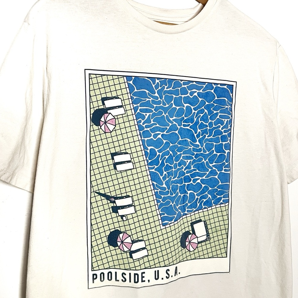 Poolside Graphic Tee - Picture 5 of 5